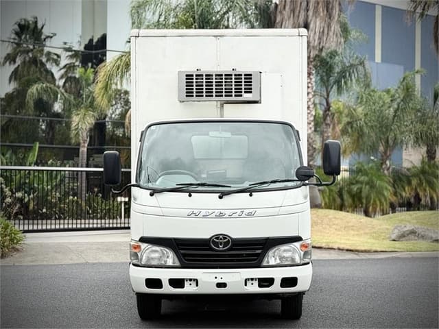 2008 Toyota Dyna JDM car for sale — photo 2 of 10
