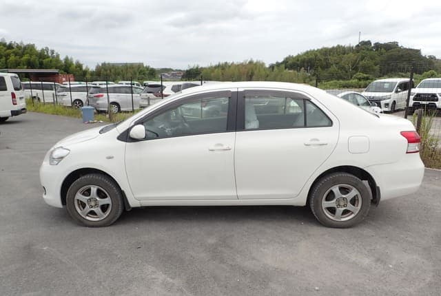 2007 Toyota JDM car for sale — photo 2 of 25
