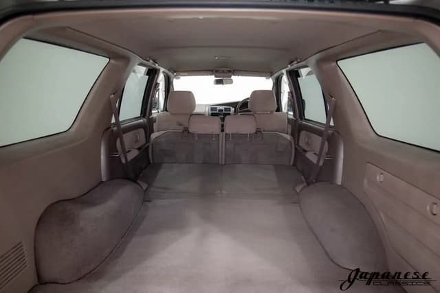 2000 Toyota Hilux Surf JDM car for sale — photo 23 of 25