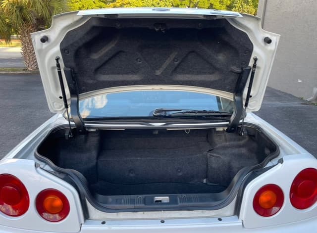 1998 Nissan Skyline JDM car for sale — photo 2 of 25