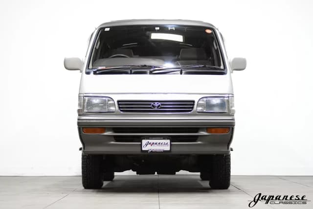 1995 Toyota HiAce JDM car for sale — photo 2 of 25
