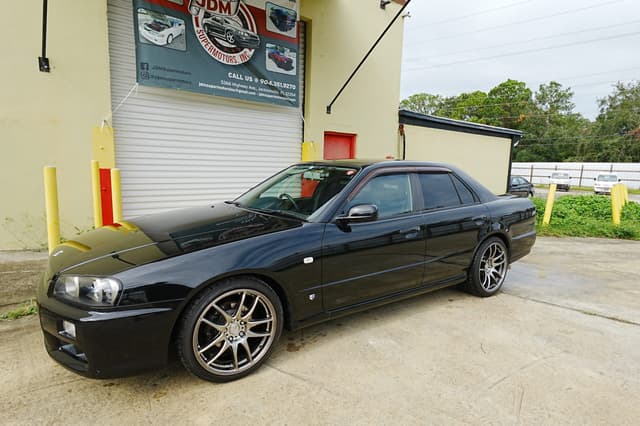 1998 Nissan Skyline JDM car for sale — photo 6 of 17