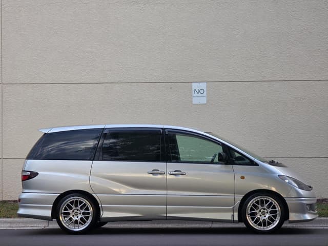 2000 Toyota Estima JDM car for sale — photo 6 of 25