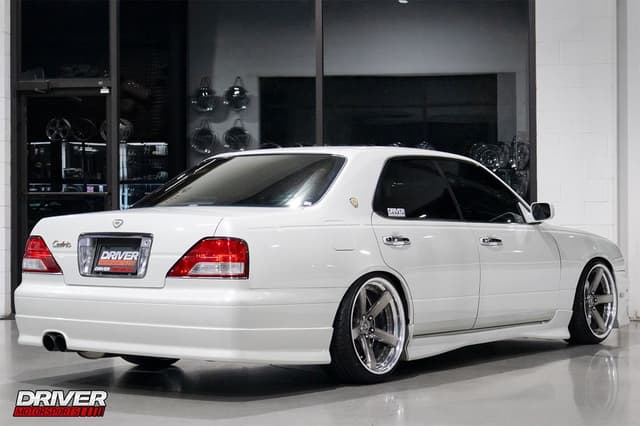 1998 Nissan Cedric JDM car for sale — photo 10 of 25
