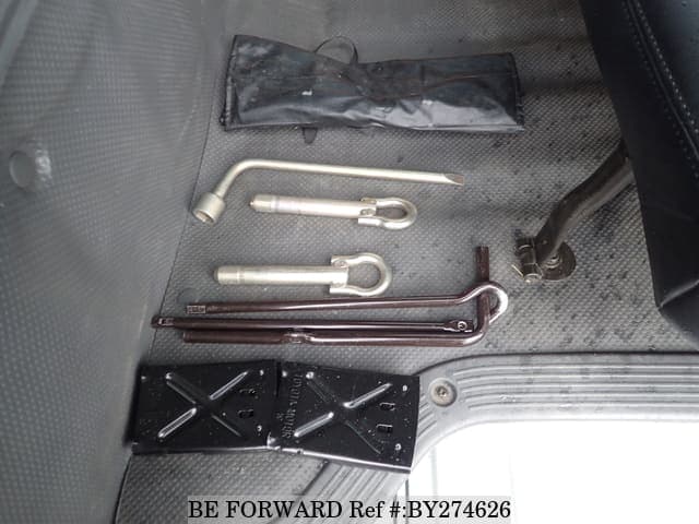 2005 Toyota HiAce JDM car for sale — photo 23 of 25