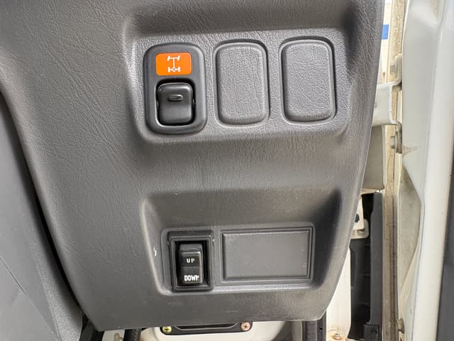 1995 Daihatsu Hijet JDM car for sale — photo 17 of 25