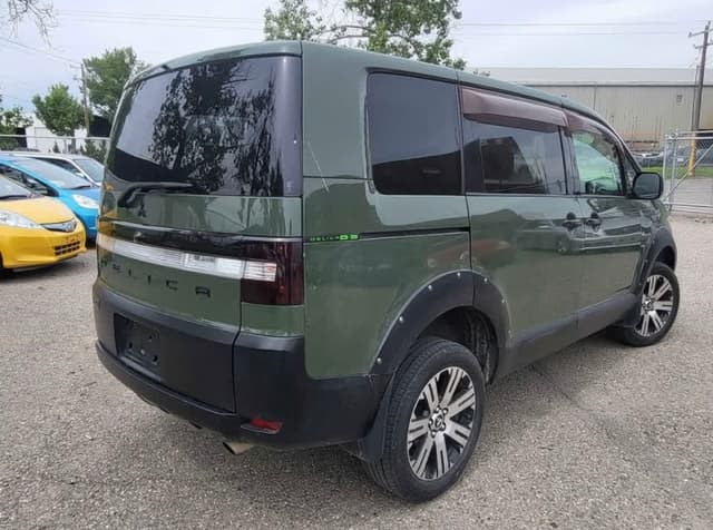 2007 Mitsubishi Delica JDM car for sale — photo 3 of 12
