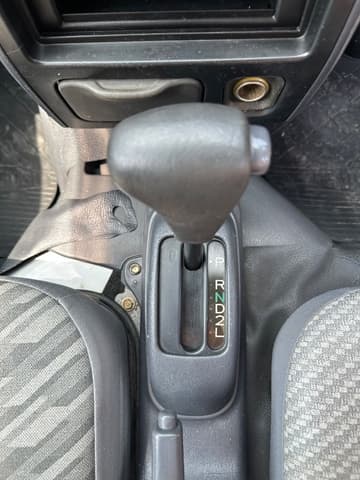 1999 Daihatsu Hijet JDM car for sale — photo 18 of 23