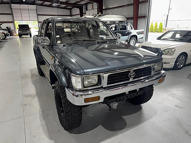 1994 Toyota Hilux JDM car for sale — photo 10 of 25