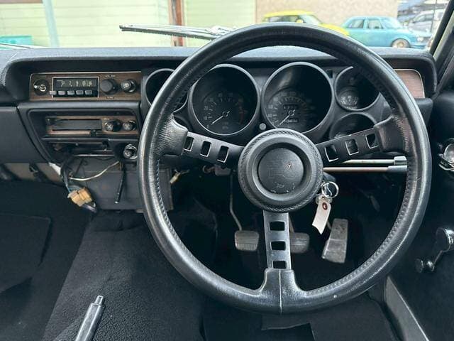 1971 Nissan Skyline JDM car for sale — photo 14 of 20