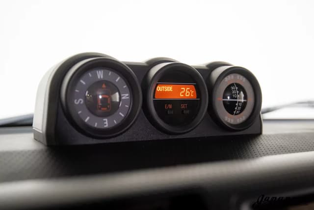 2011 Toyota Fj Cruiser JDM car for sale — photo 12 of 25