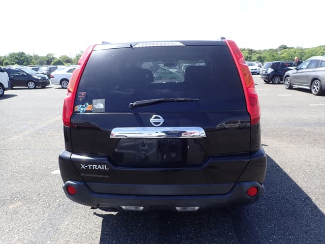 2009 Nissan X Trail JDM car for sale — photo 4 of 10