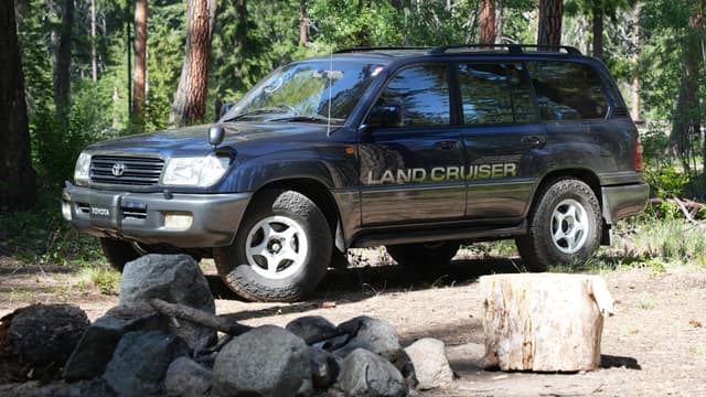 1998 Toyota Land Cruiser JDM car for sale — photo 4 of 13