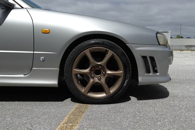 2000 Nissan Skyline JDM car for sale — photo 4 of 18