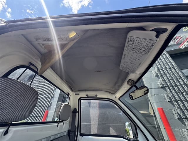 1996 Daihatsu Hijet JDM car for sale — photo 18 of 22