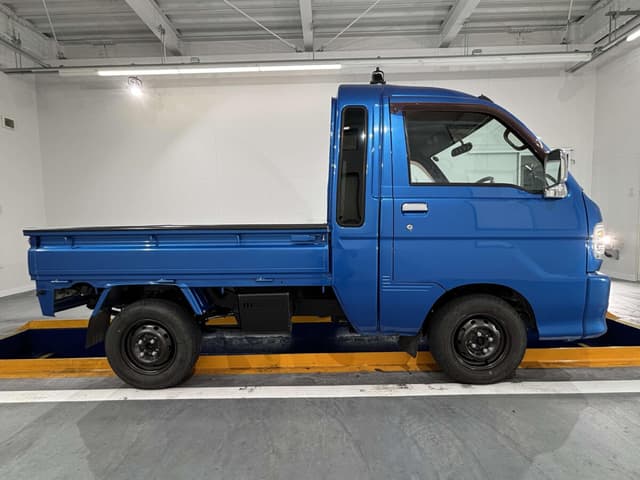 1999 Daihatsu Hijet JDM car for sale — photo 6 of 25