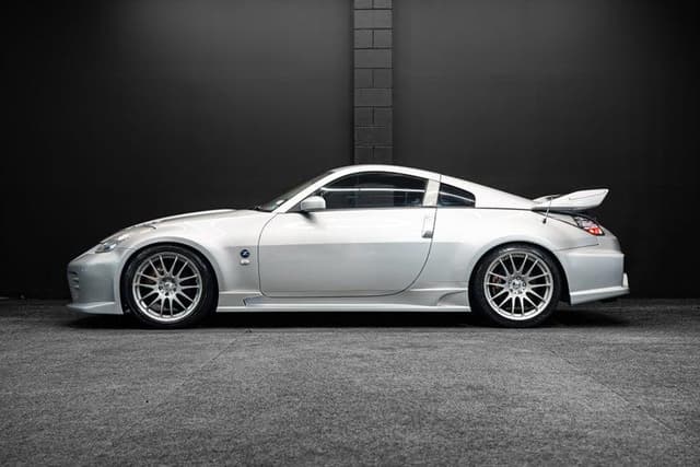 2005 Nissan Fairlady Z JDM car for sale — photo 6 of 20