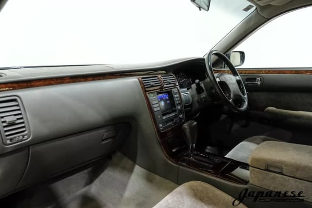 1996 Nissan Cima JDM car for sale — photo 9 of 25