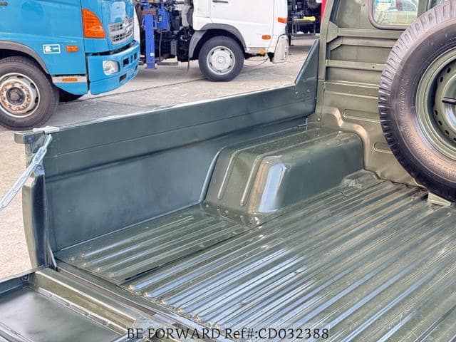 2001 Toyota Land Cruiser JDM car for sale — photo 18 of 20