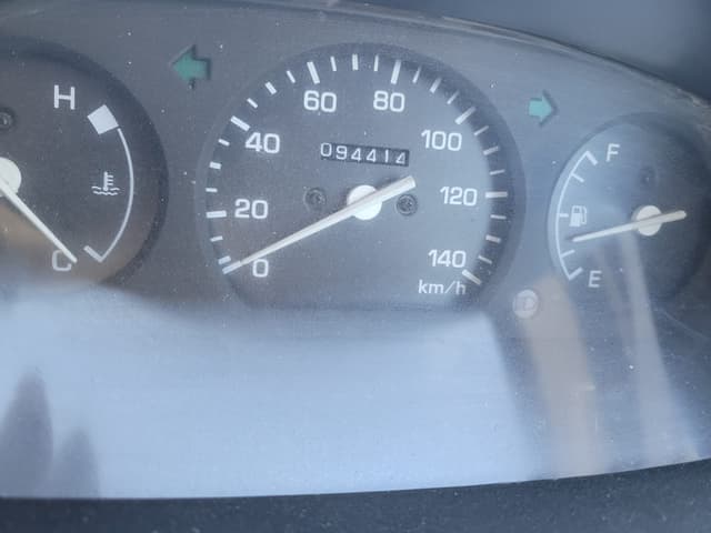 2000 Daihatsu Hijet JDM car for sale — photo 4 of 16