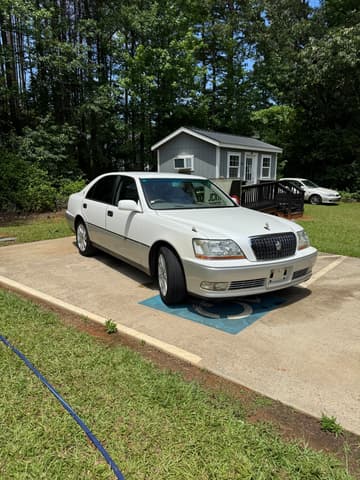 1999 Toyota Crown JDM car for sale — photo 3 of 25