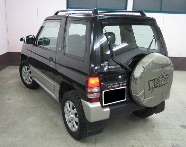 1996 Mitsubishi Pajero Mini JDM car for sale — photo 2 of 3