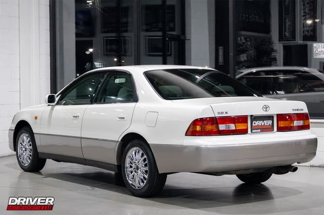 1996 Toyota Windom JDM car for sale — photo 2 of 24