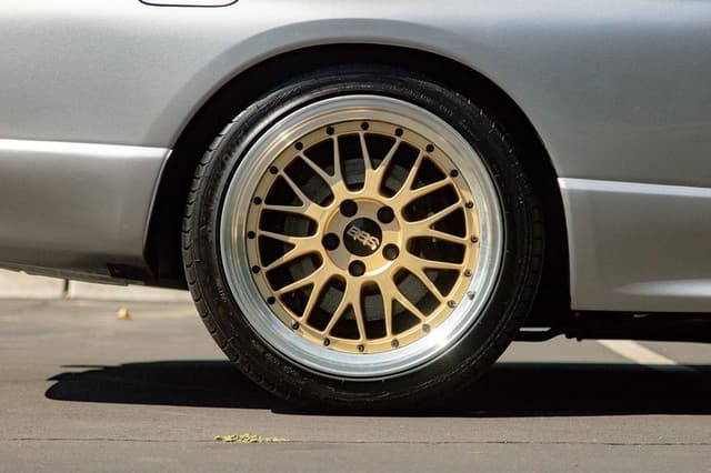 1997 Nissan Skyline JDM car for sale — photo 20 of 25