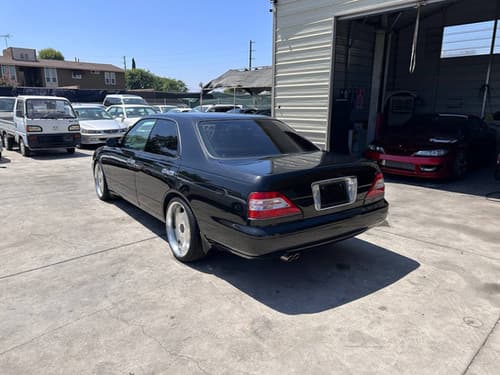 1997 Nissan Gloria JDM car for sale — photo 3 of 7