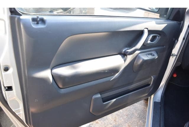 2011 Suzuki Jimny JDM car for sale — photo 17 of 25