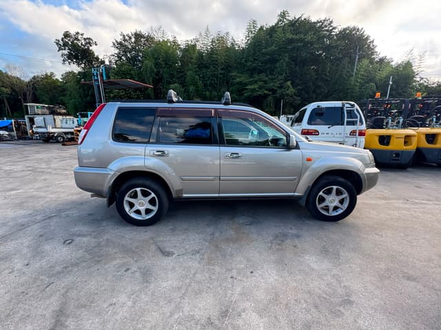 2001 Nissan X Trail JDM car for sale — photo 3 of 9