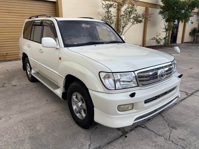 2000 Toyota Land Cruiser JDM car for sale — photo 2 of 23