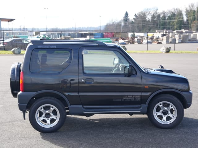 1999 Suzuki Jimny JDM car for sale — photo 5 of 19