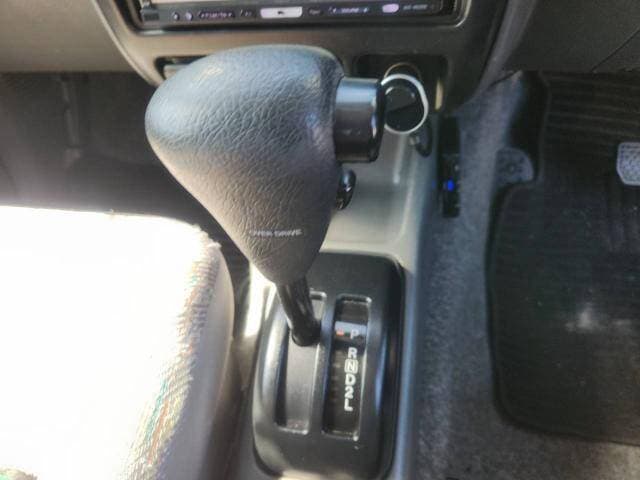 1999 Suzuki Jimny JDM car for sale — photo 15 of 19