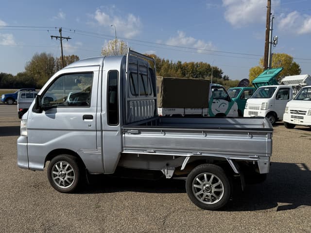 2008 Daihatsu Hijet JDM car for sale — photo 2 of 6