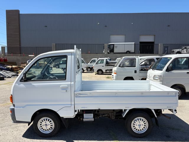 1996 Mitsubishi Minicab JDM car for sale — photo 4 of 25