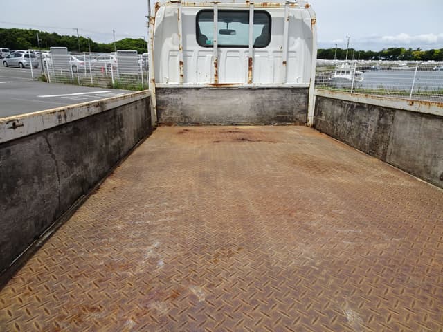 2003 Isuzu Elf JDM car for sale — photo 20 of 25