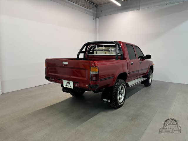 1992 Toyota Hilux JDM car for sale — photo 15 of 25