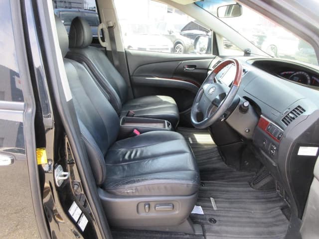 2012 Toyota Estima JDM car for sale — photo 10 of 25