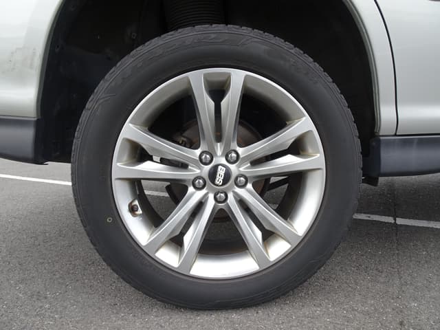 2004 Toyota Harrier JDM car for sale — photo 11 of 25