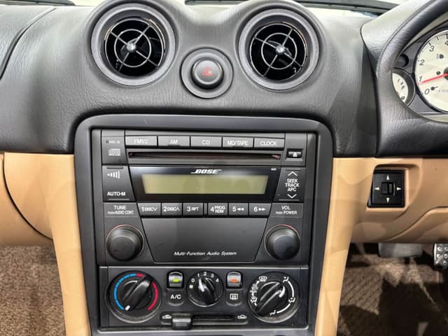 2001 Mazda Roadster (Eunos Roadster / MX-5) JDM car for sale — photo 17 of 25