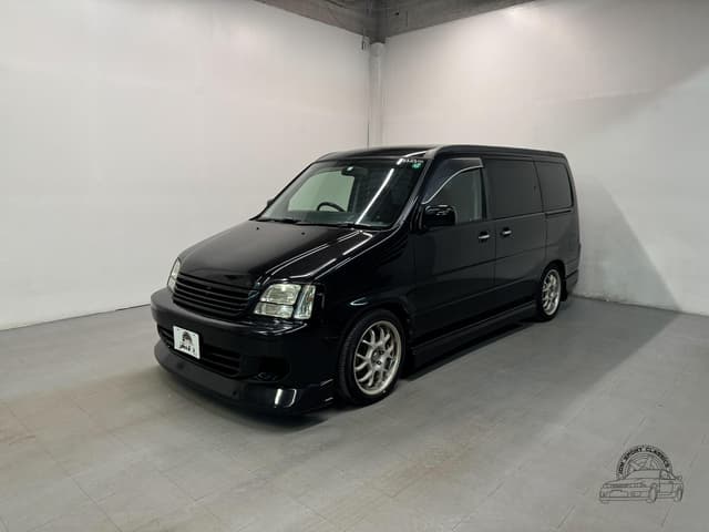 2001 Honda Stepwagon JDM car for sale — photo 2 of 25