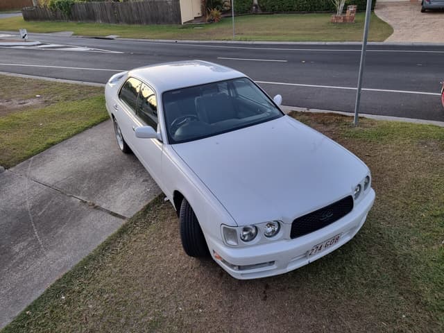 1995 Nissan Gloria JDM car for sale — photo 4 of 10