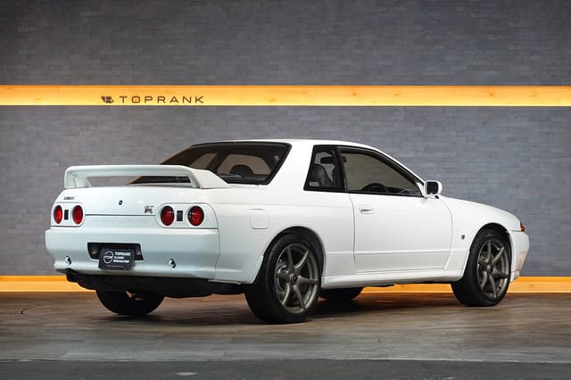 1994 Nissan Skyline JDM car for sale — photo 16 of 25