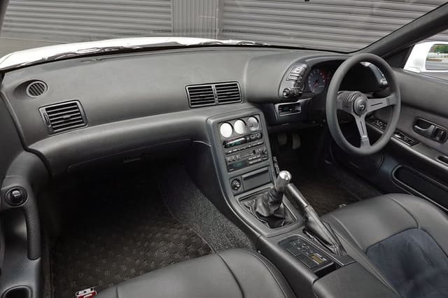 1994 Nissan Skyline JDM car for sale — photo 21 of 25