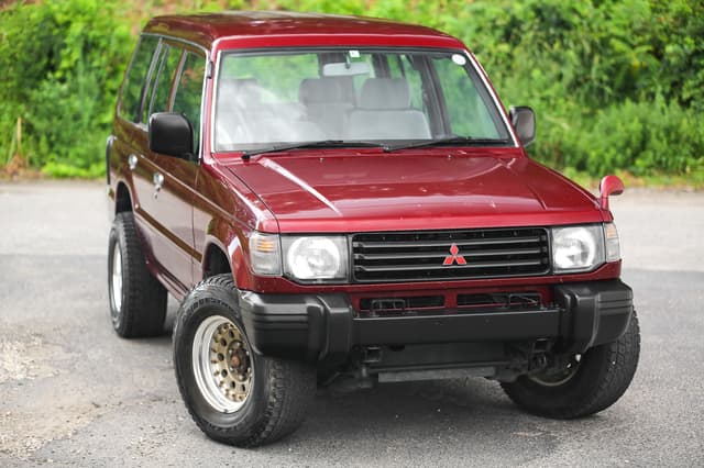 1993 Mitsubishi Pajero JDM car for sale — photo 11 of 25