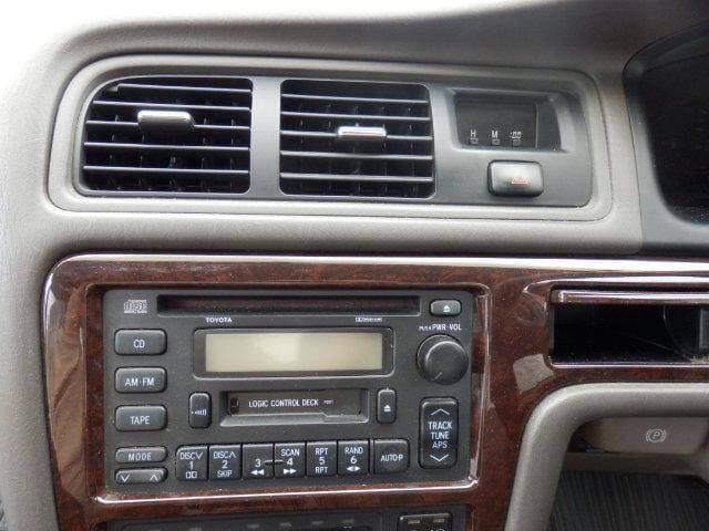 1996 Toyota Mark II JDM car for sale — photo 18 of 20