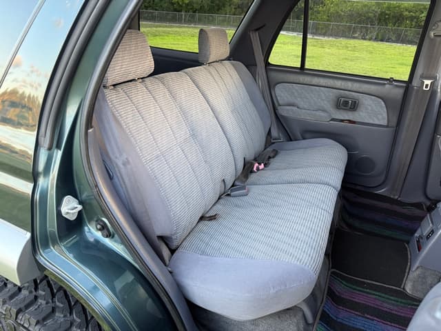 1996 Toyota Hilux Surf JDM car for sale — photo 16 of 47