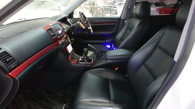 2001 Toyota Mark II JDM car for sale — photo 14 of 15