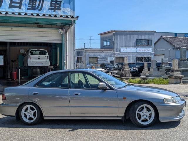 1998 Honda Integra JDM car for sale — photo 4 of 20